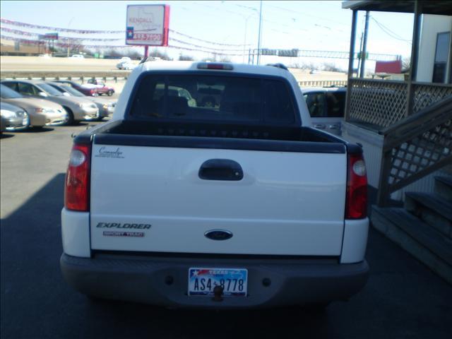 Ford Explorer Sport Trac 2001 photo 4