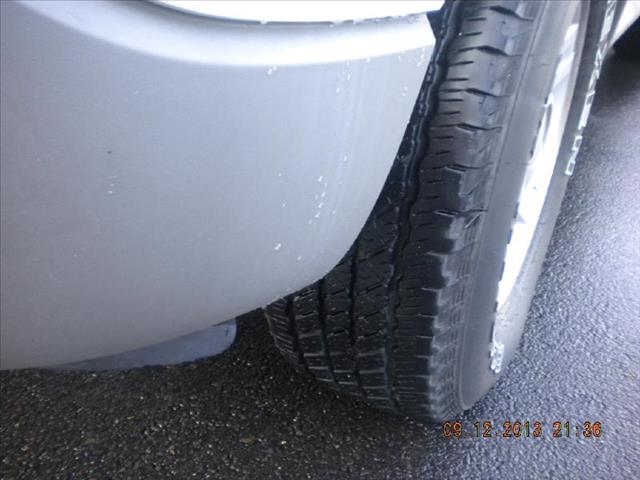 Ford Explorer Sport Trac 2001 photo 3