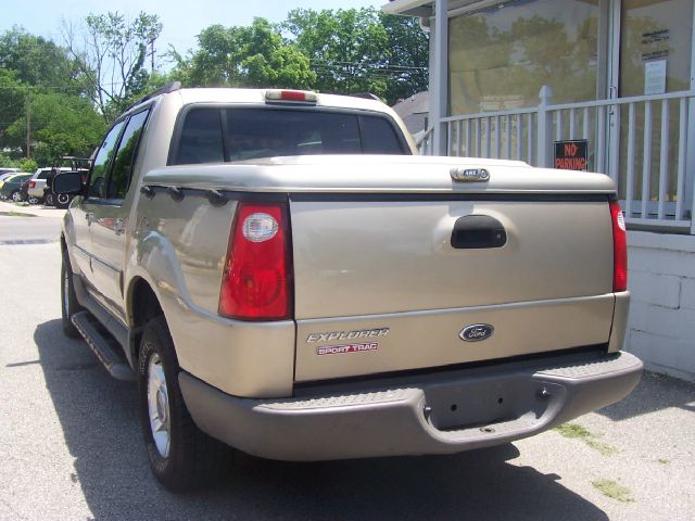 Ford Explorer Sport Trac 2001 photo 14