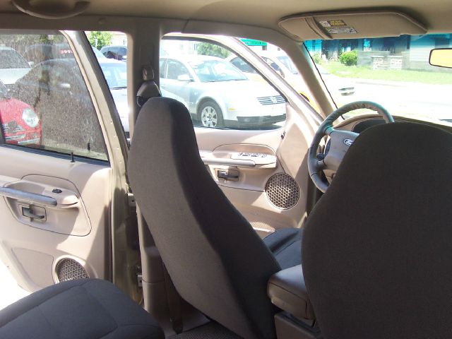 Ford Explorer Sport Trac 2001 photo 4