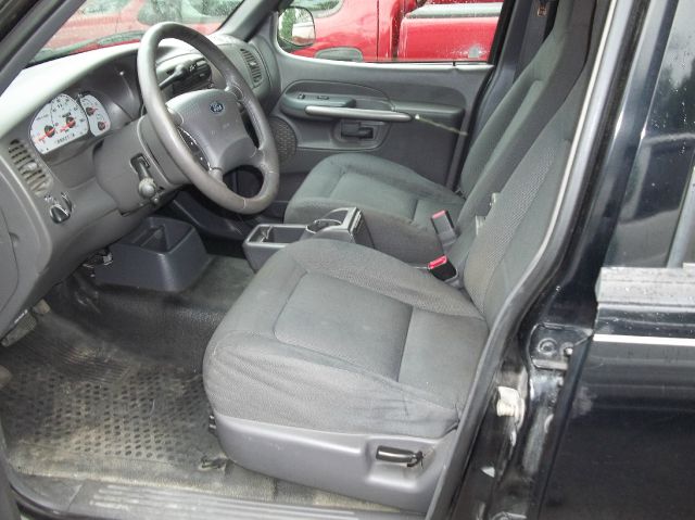 Ford Explorer Sport Trac 2001 photo 1