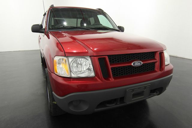 Ford Explorer Sport Trac 2001 photo 1