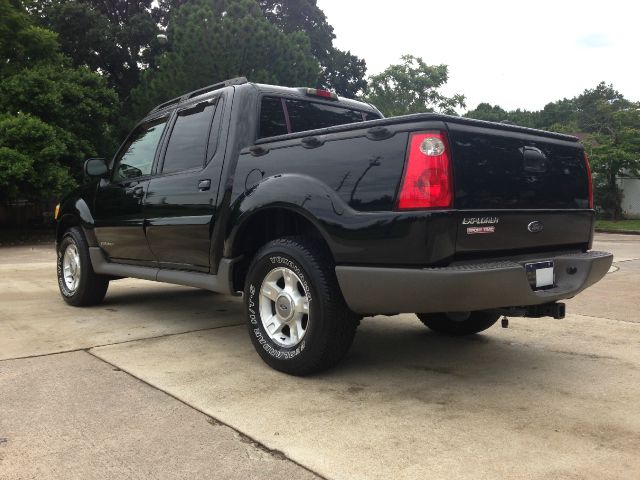 Ford Explorer Sport Trac 2001 photo 1