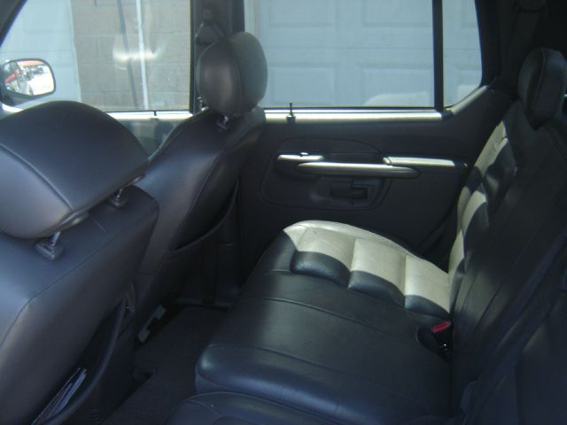 Ford Explorer Sport Trac 4wd SUV