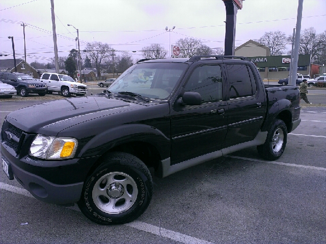 Ford Explorer Sport Trac 2002 photo 2