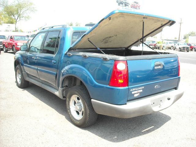 Ford Explorer Sport Trac 2002 photo 1