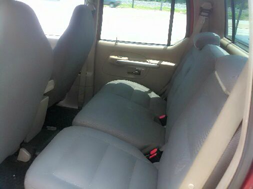 Ford Explorer Sport Trac 2002 photo 4