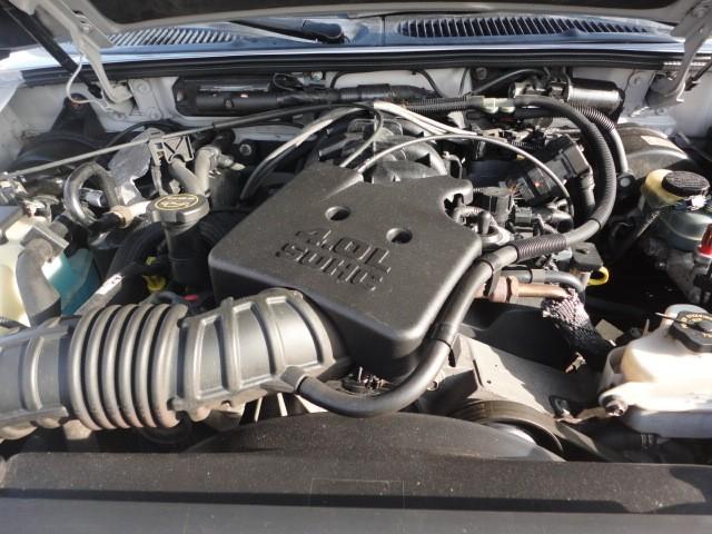 Ford Explorer Sport Trac 2002 photo 3