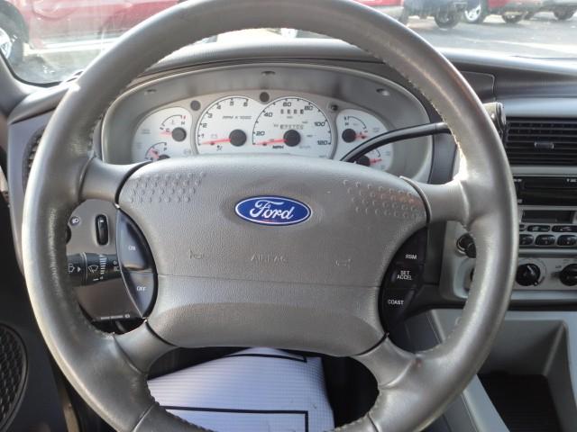 Ford Explorer Sport Trac 2002 photo 5