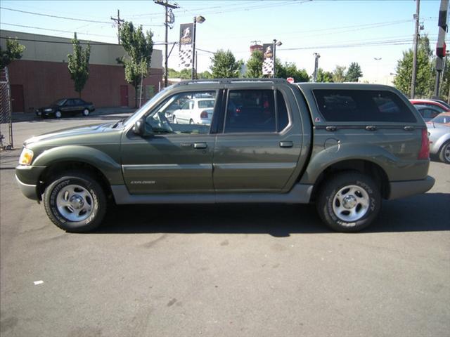 Ford Explorer Sport Trac 2002 photo 1