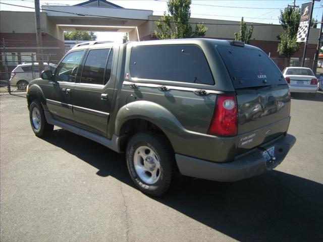Ford Explorer Sport Trac 2002 photo 2