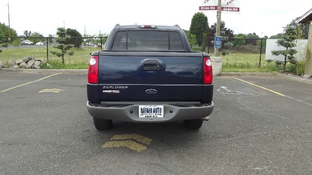 Ford Explorer Sport Trac 2002 photo 2