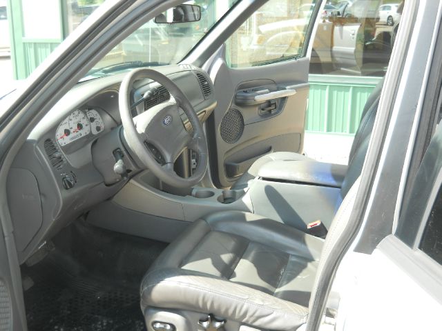 Ford Explorer Sport Trac 2002 photo 11