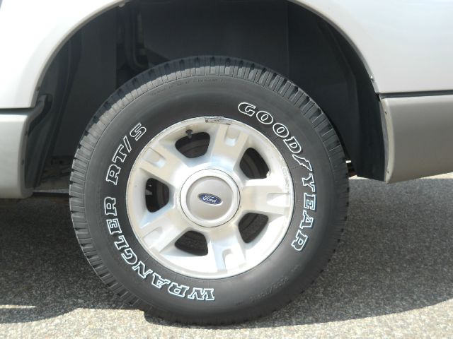 Ford Explorer Sport Trac 2002 photo 4