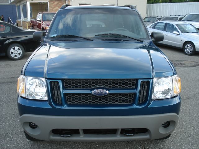 Ford Explorer Sport Trac 2002 photo 2