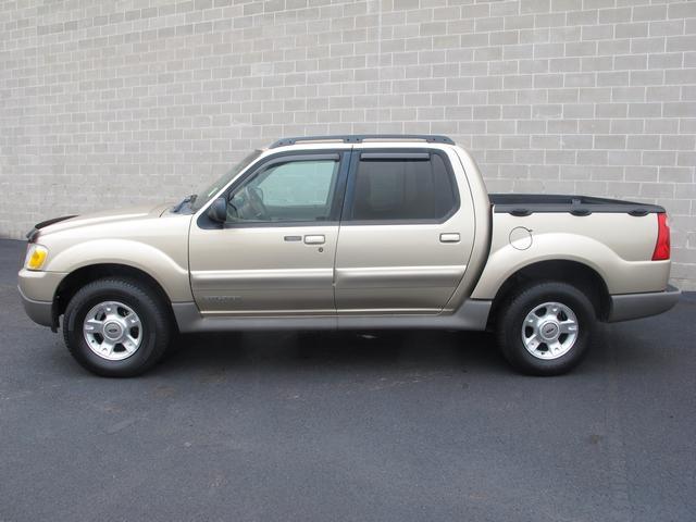 Ford Explorer Sport Trac 2002 photo 1