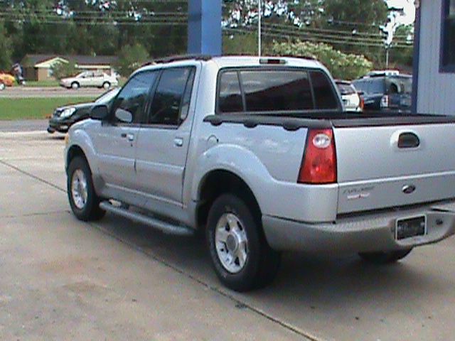 Ford Explorer Sport Trac 2002 photo 2