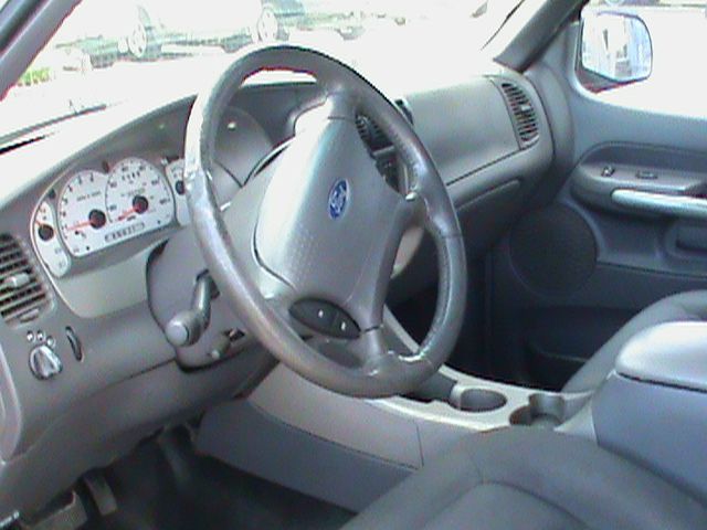 Ford Explorer Sport Trac 2002 photo 3