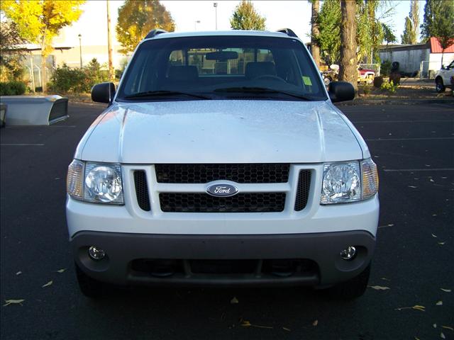 Ford Explorer Sport Trac 2002 photo 1