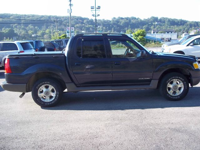 Ford Explorer Sport Trac 2002 photo 1