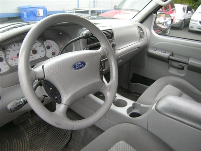 Ford Explorer Sport Trac 2003 photo 3