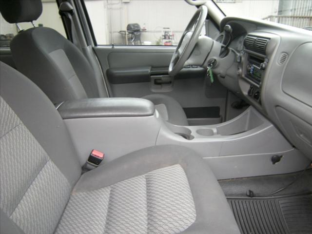 Ford Explorer Sport Trac 2003 photo 4