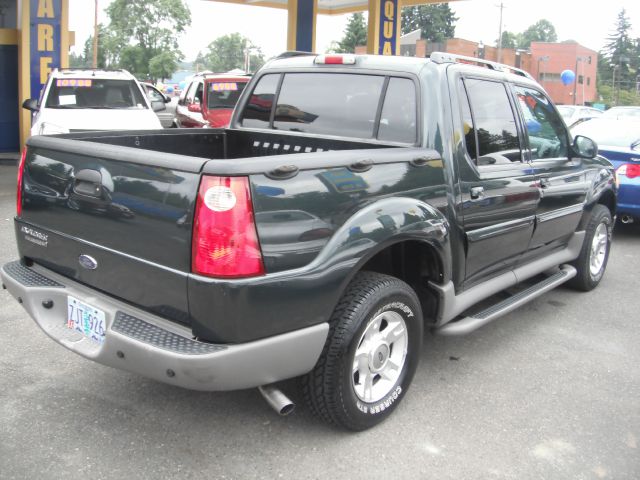 Ford Explorer Sport Trac 2003 photo 2