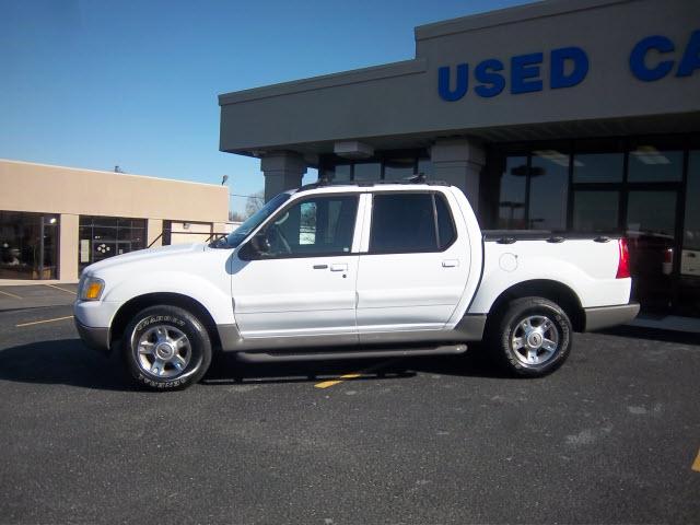 Ford Explorer Sport Trac 2003 photo 1