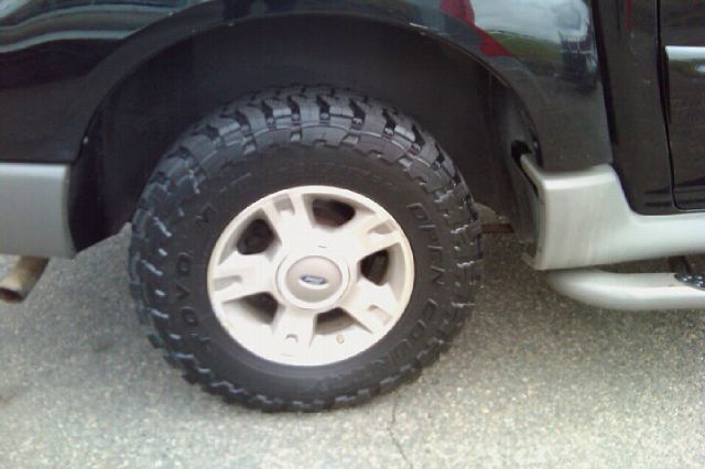 Ford Explorer Sport Trac 2003 photo 13