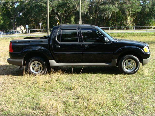 Ford Explorer Sport Trac 2003 photo 2