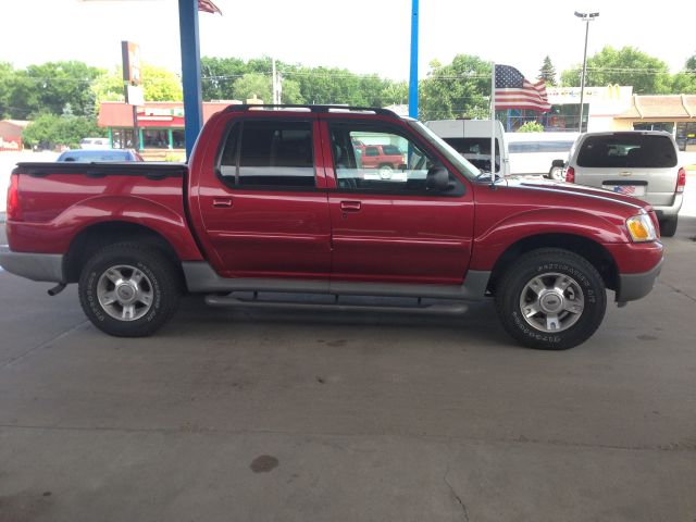 Ford Explorer Sport Trac 2003 photo 2