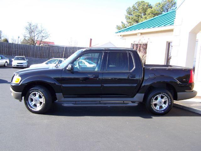 Ford Explorer Sport Trac 2003 photo 1
