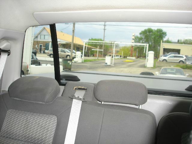 Ford Explorer Sport Trac 2003 photo 2