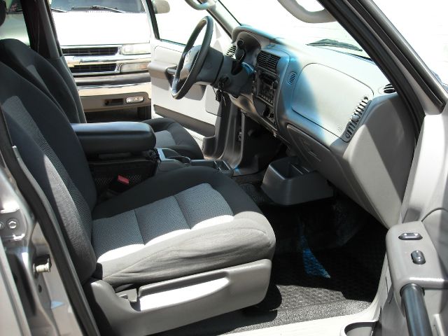Ford Explorer Sport Trac 2003 photo 7