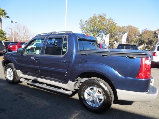 Ford Explorer Sport Trac 2003 photo 3