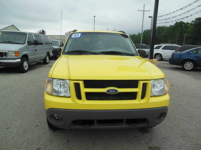 Ford Explorer Sport Trac 2003 photo 1