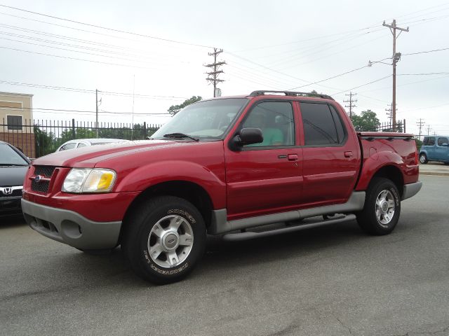 Ford Explorer Sport Trac 2003 photo 1