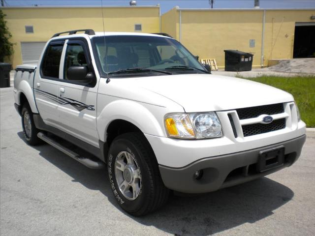 Ford Explorer Sport Trac 2003 photo 2