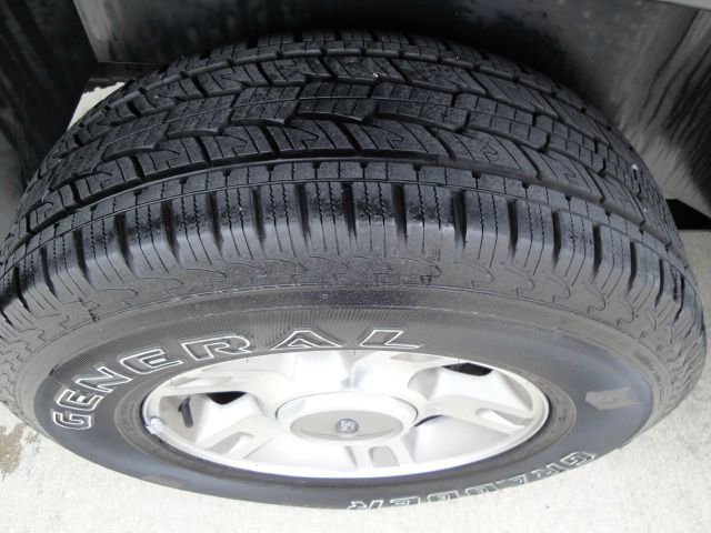 Ford Explorer Sport Trac 2003 photo 17