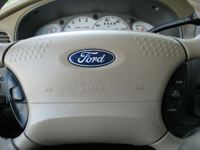 Ford Explorer Sport Trac 2003 photo 18