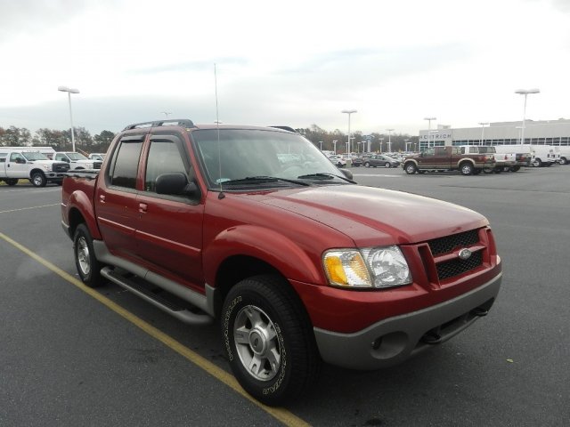 Ford Explorer Sport Trac 2003 photo 1