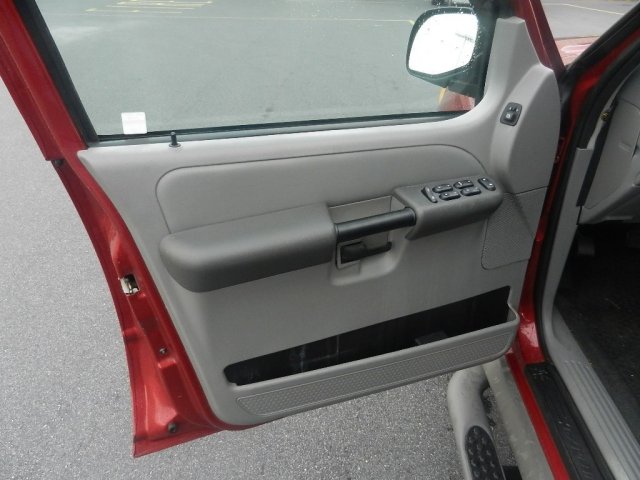 Ford Explorer Sport Trac 2003 photo 5
