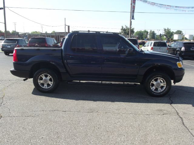 Ford Explorer Sport Trac 2003 photo 2