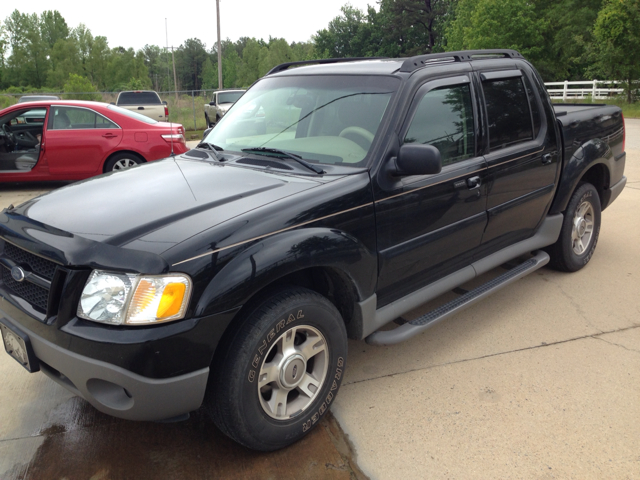 Ford Explorer Sport Trac 2003 photo 2