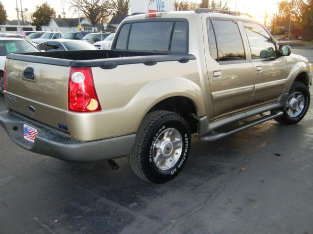 Ford Explorer Sport Trac 2003 photo 2