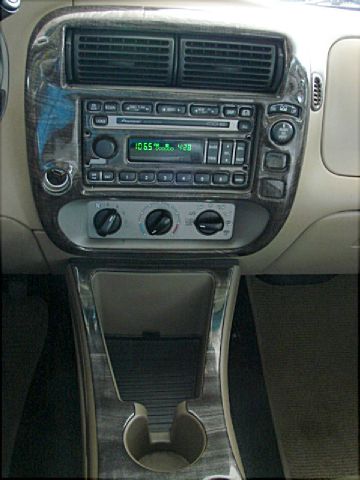 Ford Explorer Sport Trac 2004 photo 4