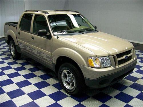 Ford Explorer Sport Trac 2004 photo 1
