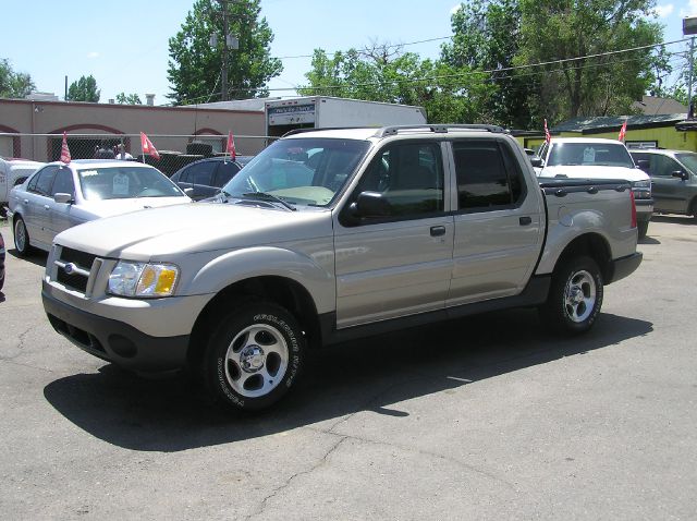 Ford Explorer Sport Trac 2004 photo 4