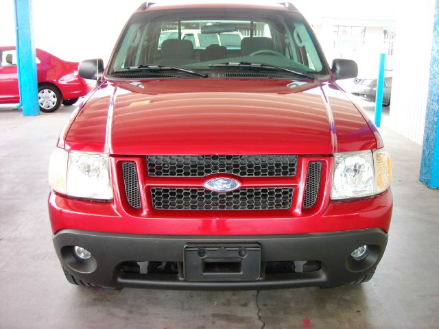 Ford Explorer Sport Trac 2004 photo 4