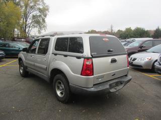 Ford Explorer Sport Trac 2004 photo 3
